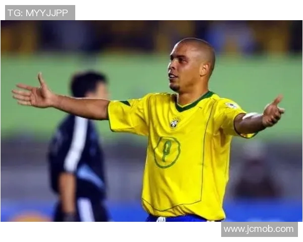 足球球星因违法行为形象受损引发社会关注与职业生涯危机